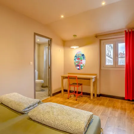 Villa Saint Exupery Beach Hostel-2