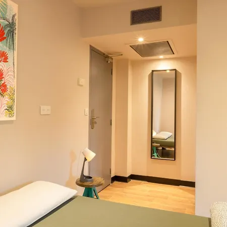 Villa Saint Exupery Beach Hostel-3
